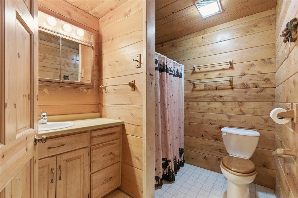 14754 North McComb Lake Road Mountain, WI 54149 - Photo 31 of 82