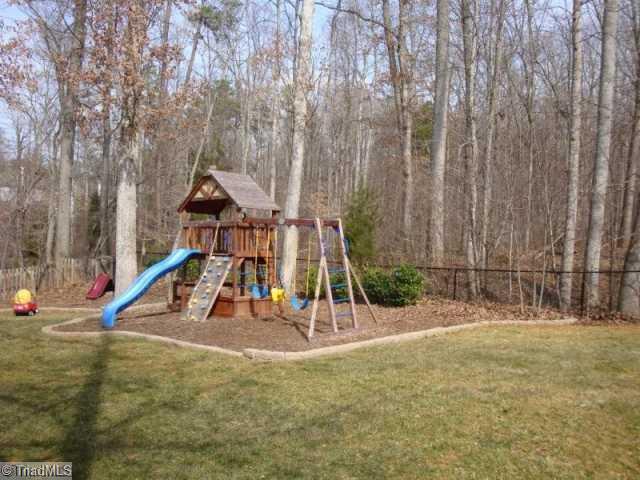 4735 Hearthstone Road Clemmons, NC 27012 - Photo 16 of 16 Yard/Garden.