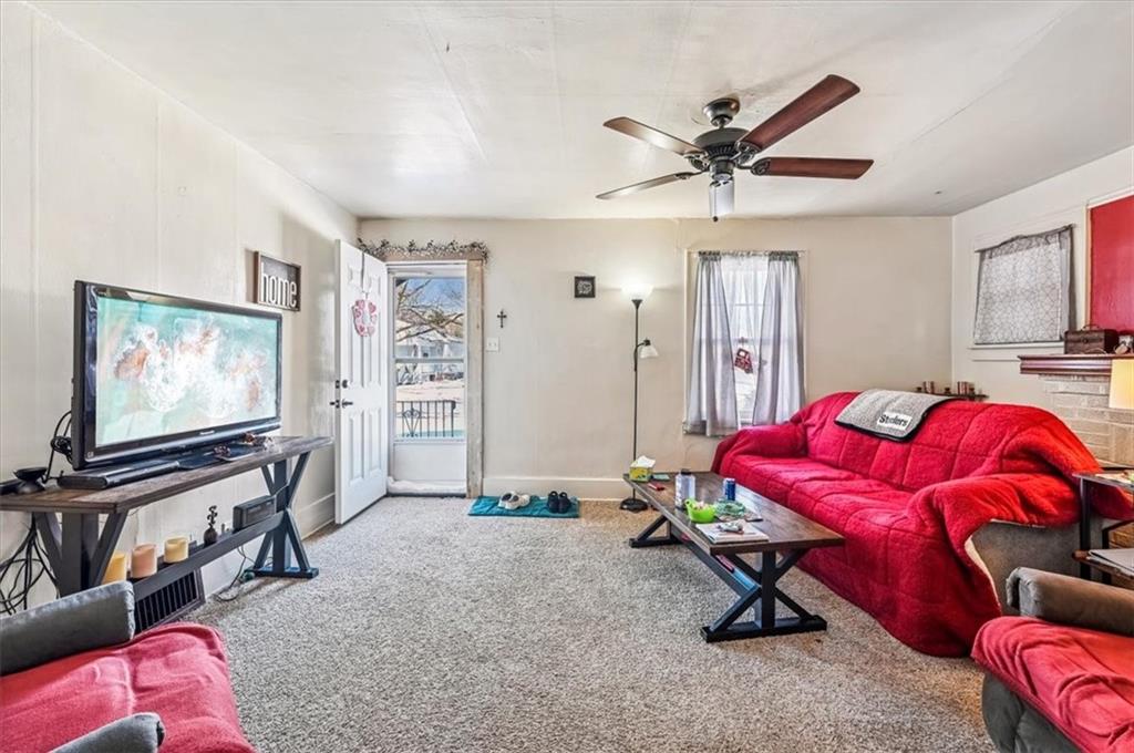 2826 Faraon Street St. Joseph, MO 64501 - Photo 4 of 20