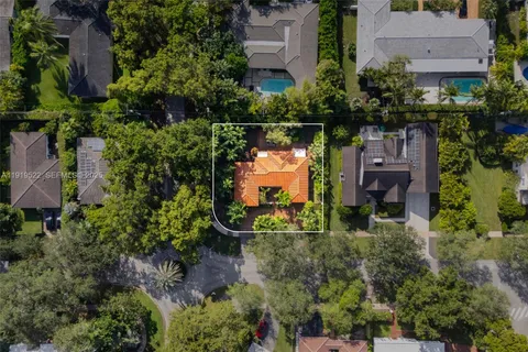 $2,999,000 | 6520 San Vicente Street, Coral Gables, FL 33146