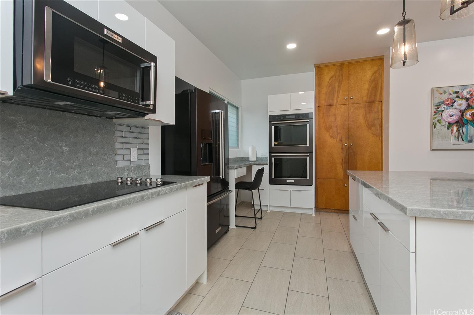 3233 Pacific Heights Road Honolulu, HI 96813 - Photo 10 of 25