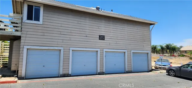 $325,000 | 713 Walnut Drive, Lake Elsinore, CA 92530