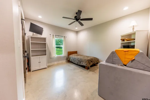 $649,999 | 281 County Road 2381, Winnsboro, TX 75494