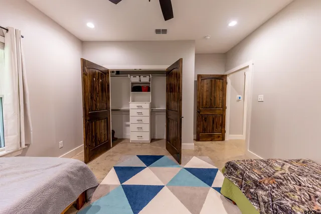 $649,999 | 281 County Road 2381, Winnsboro, TX 75494