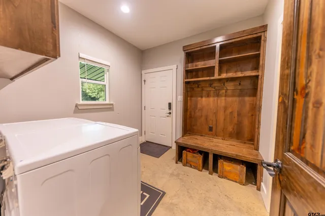 $649,999 | 281 County Road 2381, Winnsboro, TX 75494