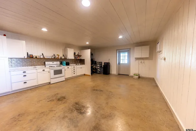 $649,999 | 281 County Road 2381, Winnsboro, TX 75494