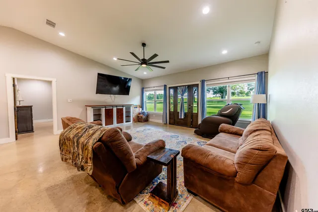 $649,999 | 281 County Road 2381, Winnsboro, TX 75494