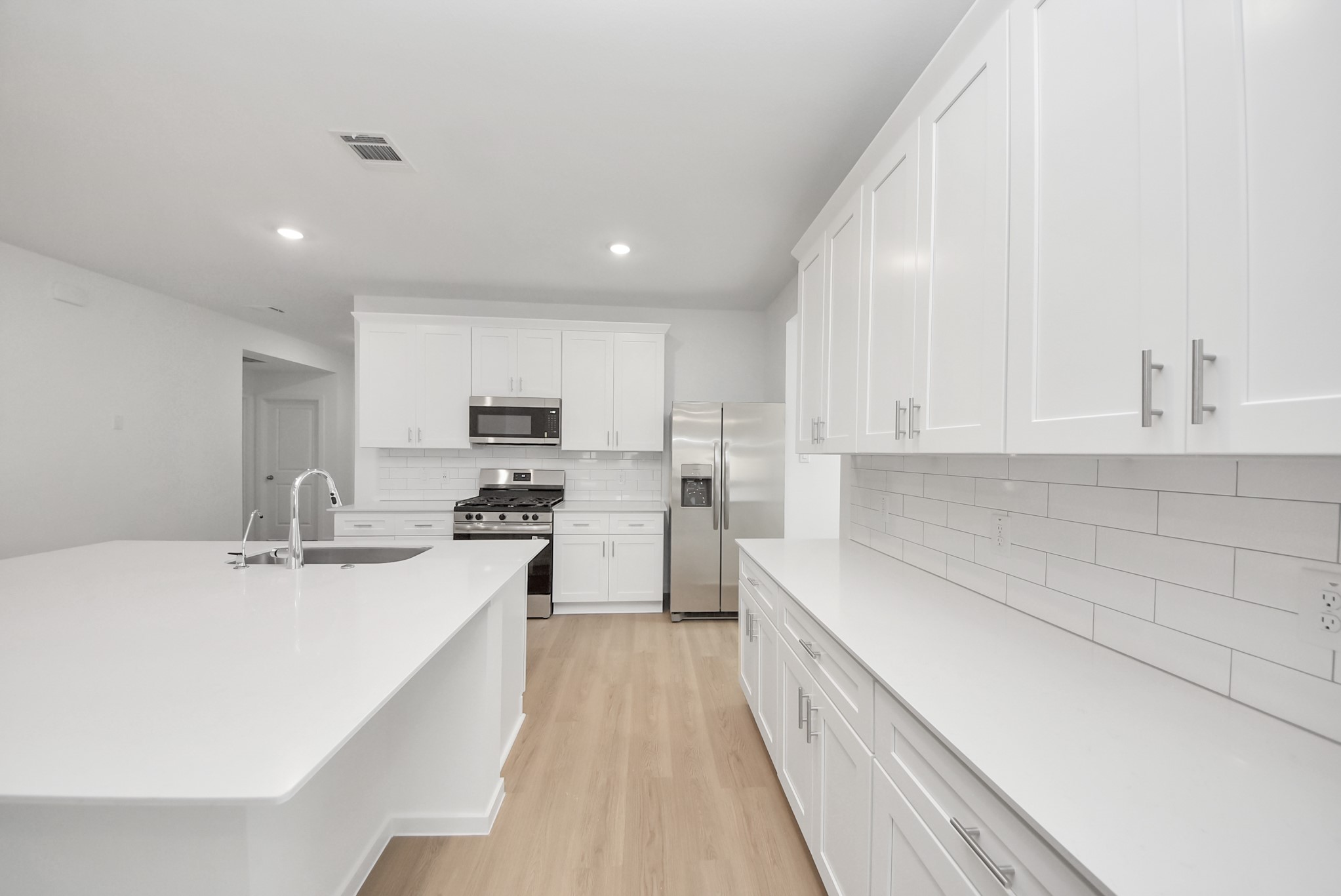 7723 Smooth Vly Court Rosharon, TX 77583 - Photo 12 of 39 Kitchen