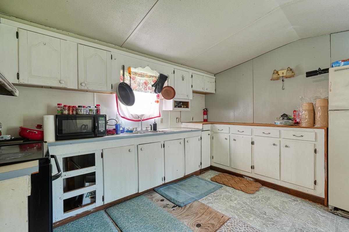 140 Prayer Ranch Road Enoree, SC 29335 - Photo 27 of 36