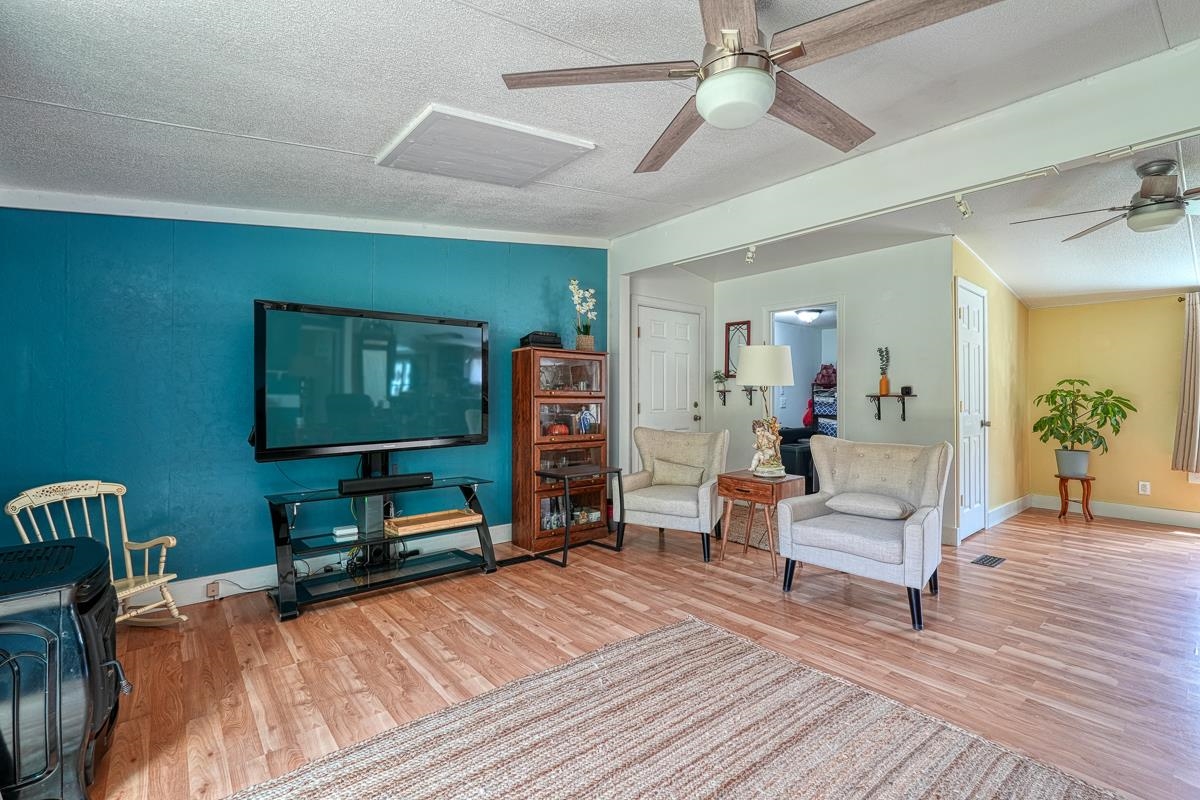 140 Prayer Ranch Road Enoree, SC 29335 - Photo 7 of 36