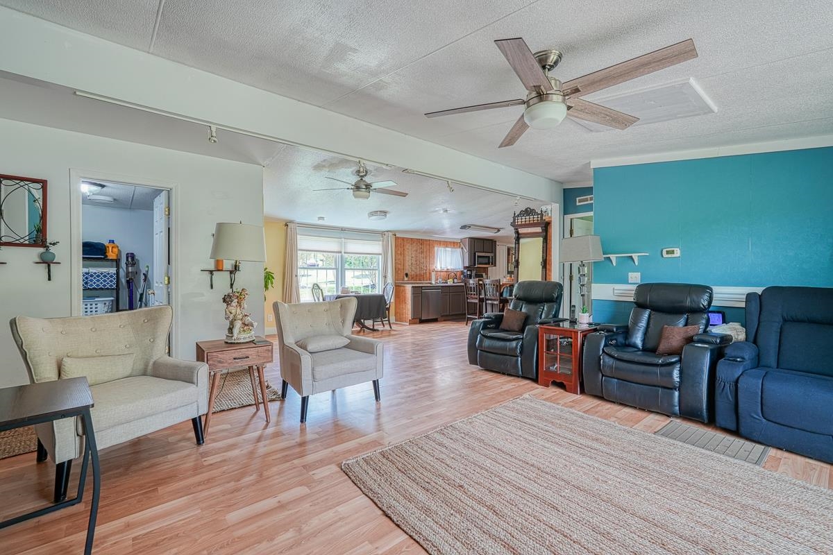 140 Prayer Ranch Road Enoree, SC 29335 - Photo 8 of 36