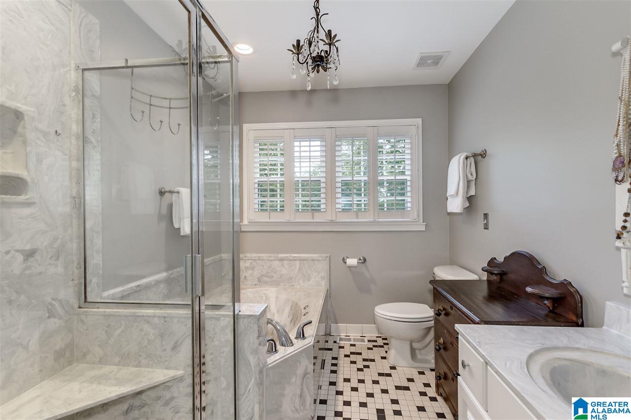 2409 Shades Crest Road Birmingham, AL 35216 - Photo 18 of 28