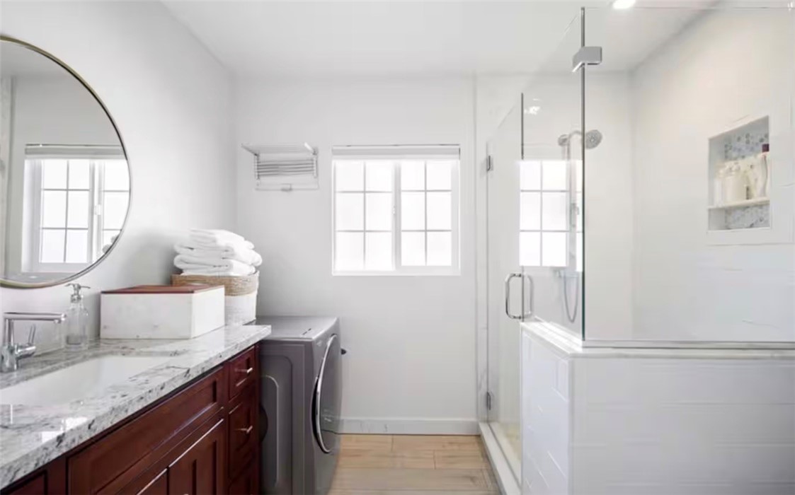 1550 B West Palais Road Anaheim, CA 92802 - Photo 5 of 8 a room with a sink and a mirror