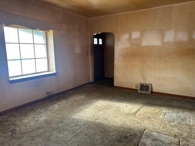 5426 West Morgan Avenue Milwaukee, WI 53219 - Photo 12 of 23 Living Room