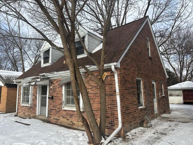 5426 West Morgan Avenue Milwaukee, WI 53219 - Photo 2 of 23 Side