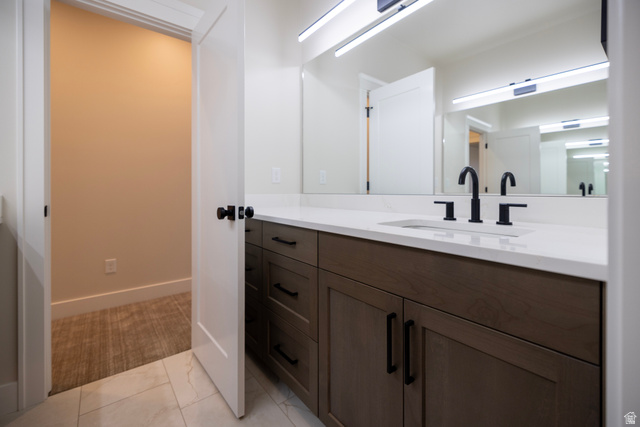 904 South 1900 West Layton, UT 84041 - Photo 15 of 19 Full Bathroom with double vanity