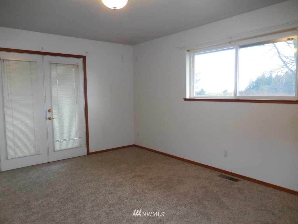 3719 Swan Road Mount Vernon, WA 98273 - Photo 13 of 24 Gallery Image 13