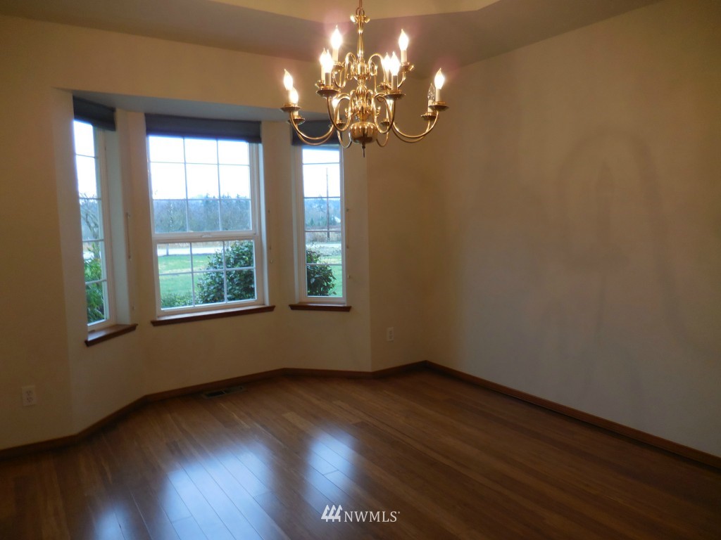 3719 Swan Road Mount Vernon, WA 98273 - Photo 10 of 24 Gallery Image 10