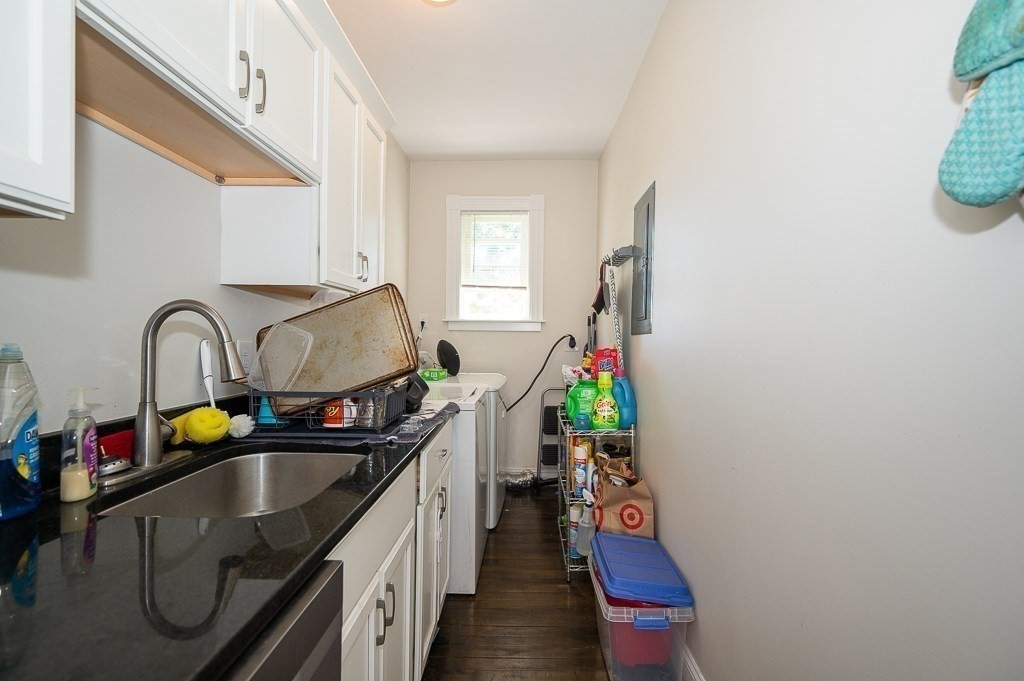 192 Vernon Street Worcester, MA 01607 - Photo 10 of 38