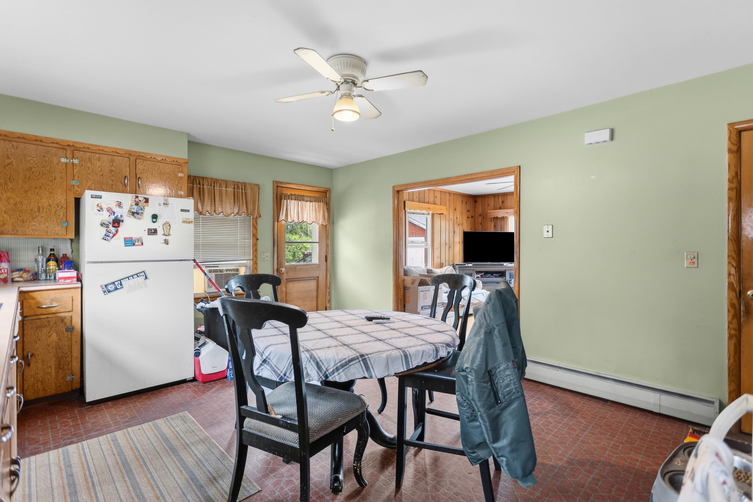 194 Parker Road New Boston, NH 03070 - Photo 9 of 36 Gallery Image 9
