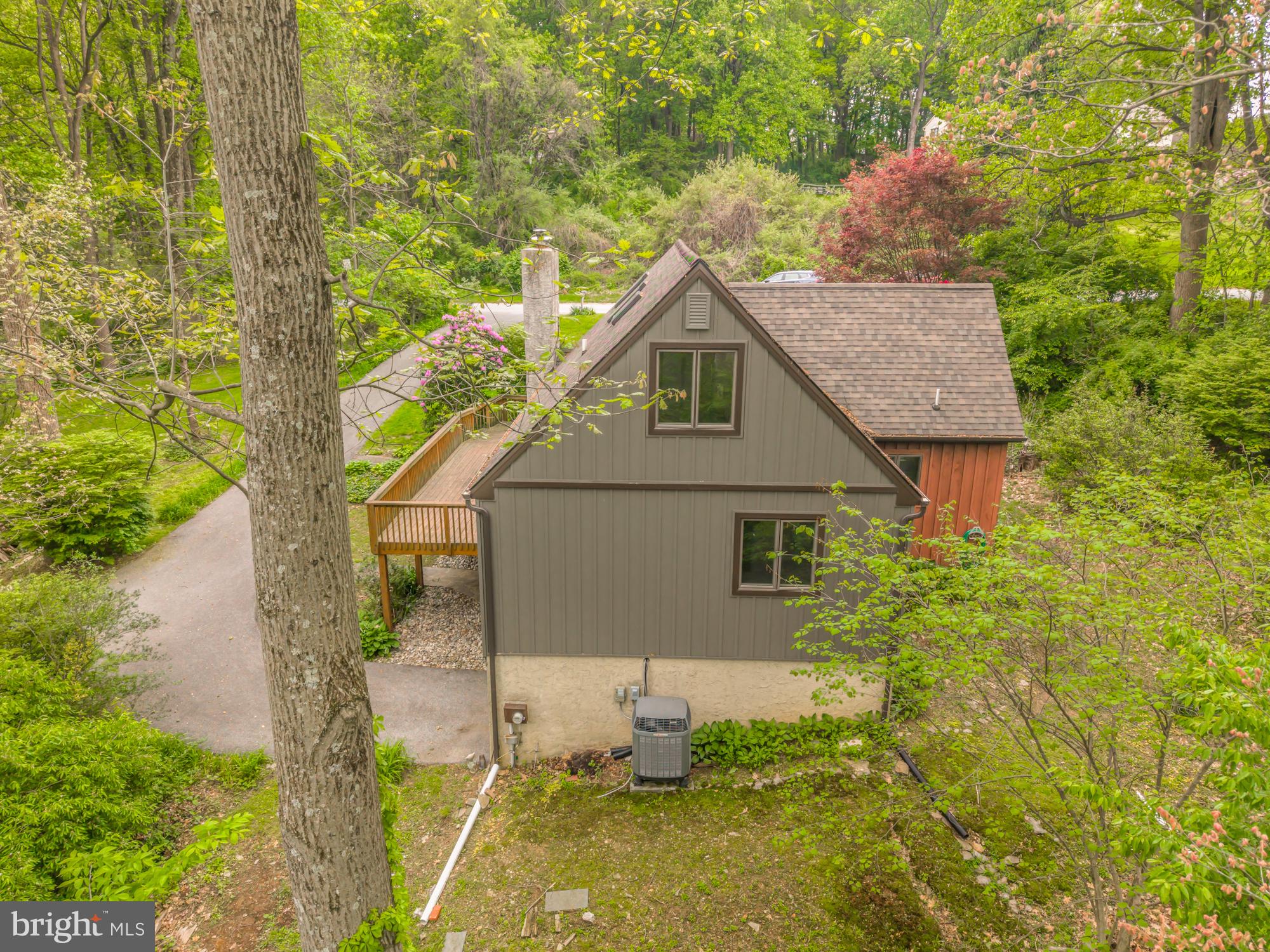 20 Hunter Road Coatesville, PA 19320 - Photo 4 of 35 Charming home nestled in lush greenery.