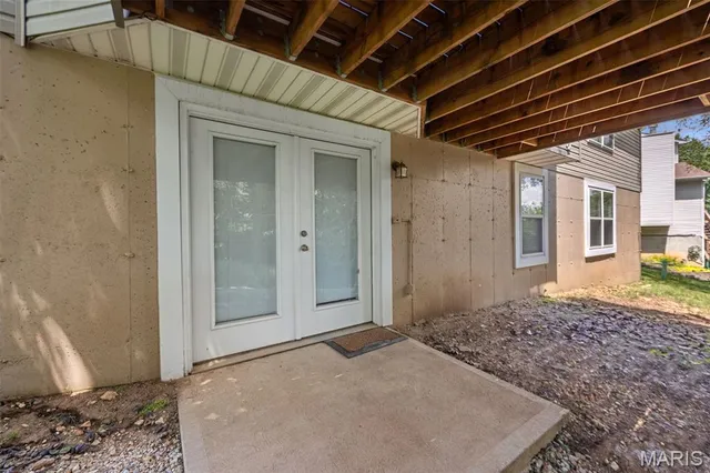 $359,400 | 2908 Elderwood Circle, High Ridge, MO 63049