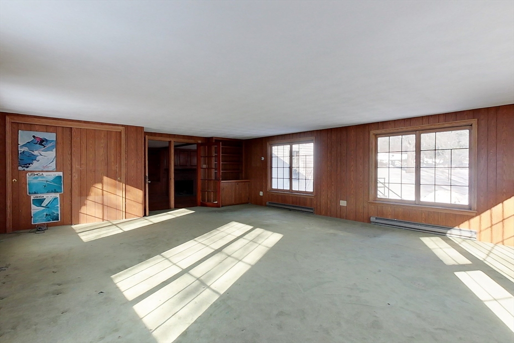 222 West Townsend Road Lunenburg, MA 01462 - Photo 14 of 40