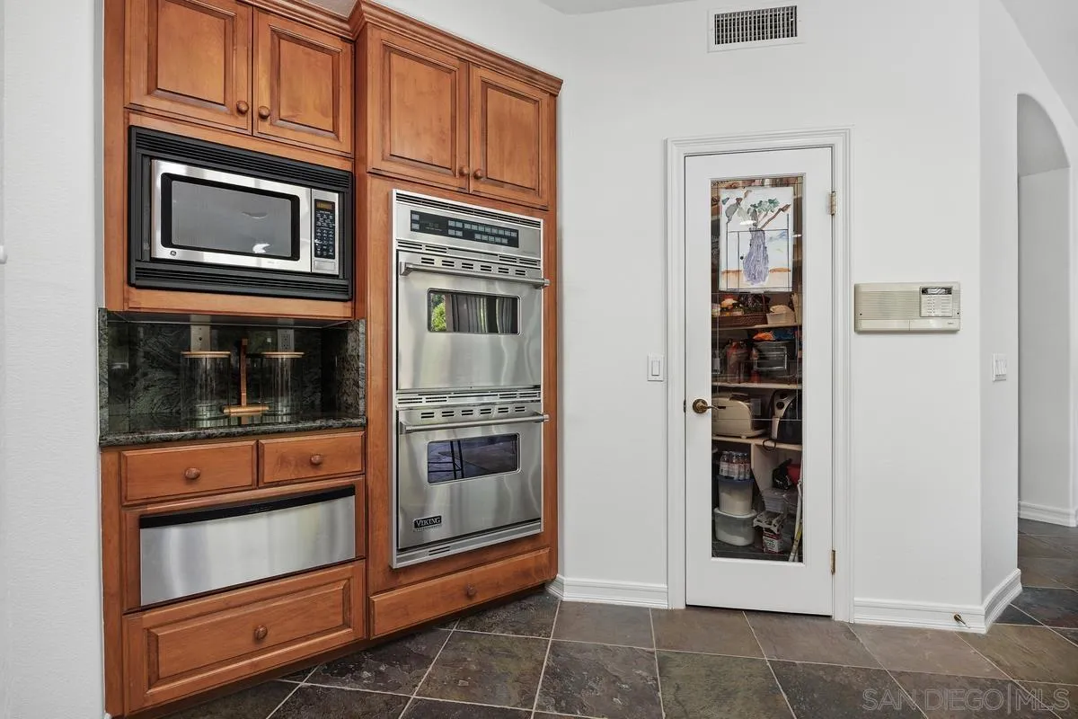 11766 Treadwell Drive Poway, CA 92064 - Photo 19 of 51