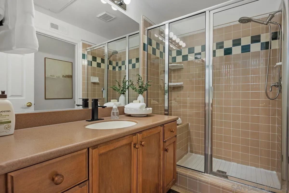 11766 Treadwell Drive Poway, CA 92064 - Photo 27 of 51
