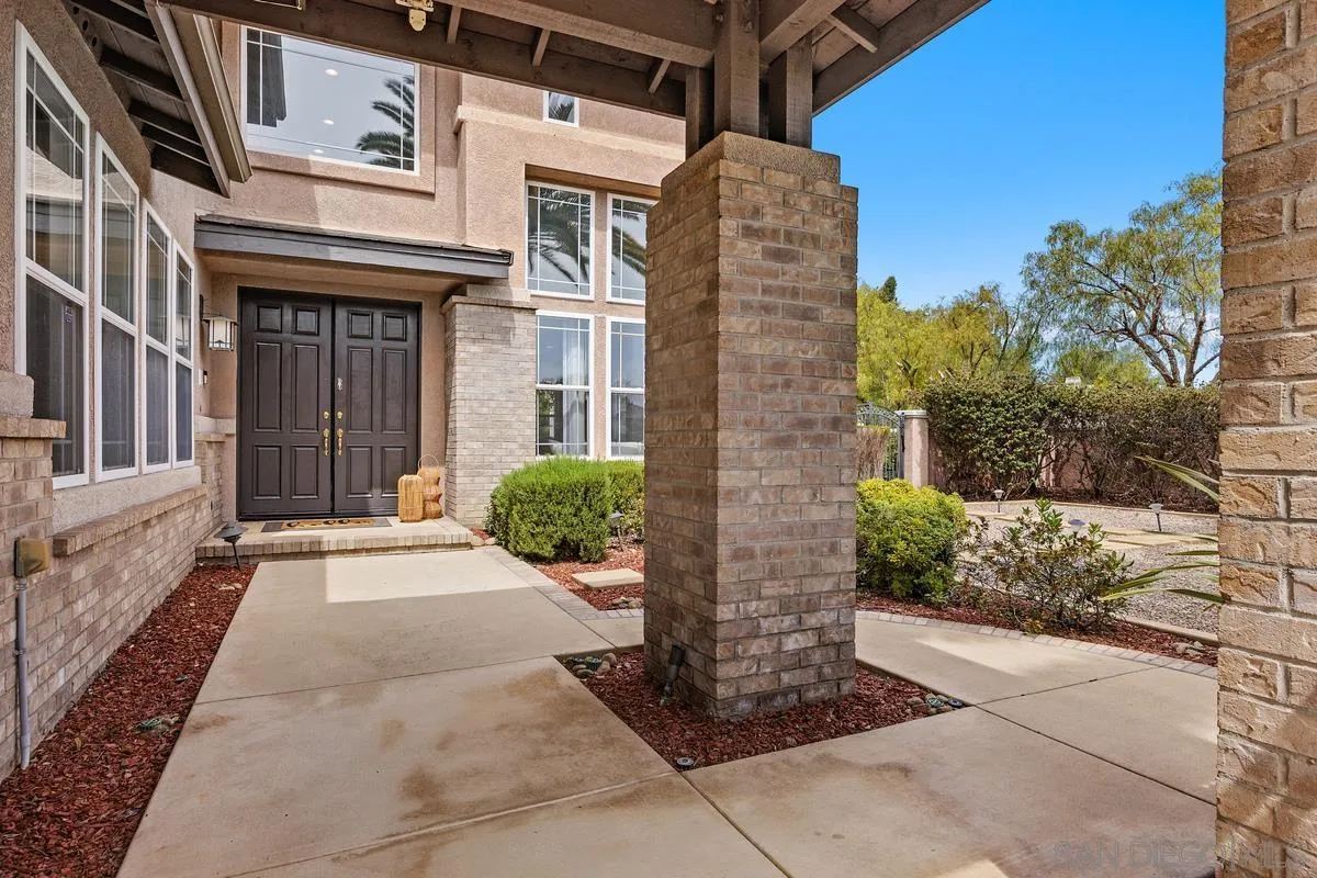 11766 Treadwell Drive Poway, CA 92064 - Photo 4 of 51