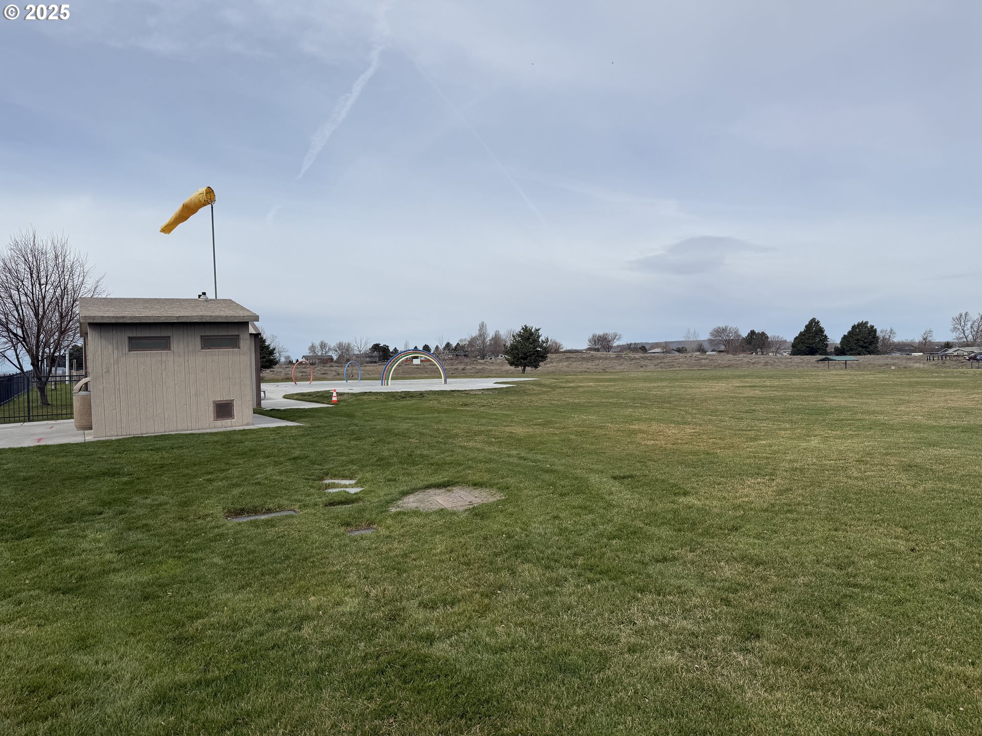 Northeast Front (tax 200) Street Boardman, OR 97818 - Photo 5 of 6 a view of a lake with a big yard