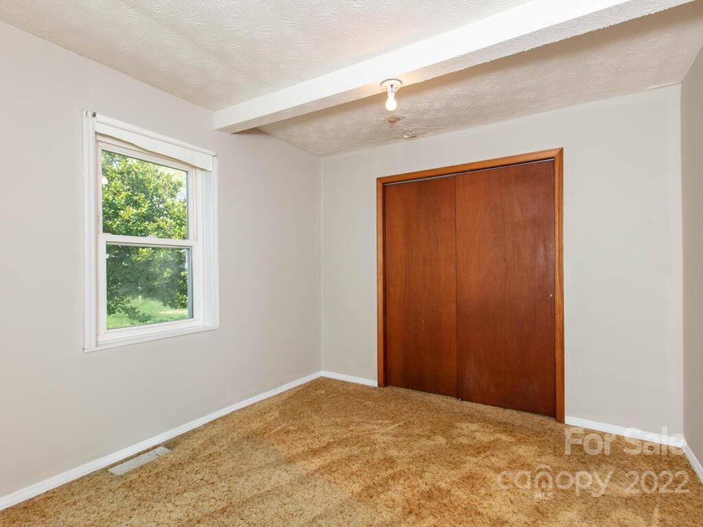 381 Reeves Cove Road Candler, NC 28715 - Photo 19 of 33 Gallery Image 19