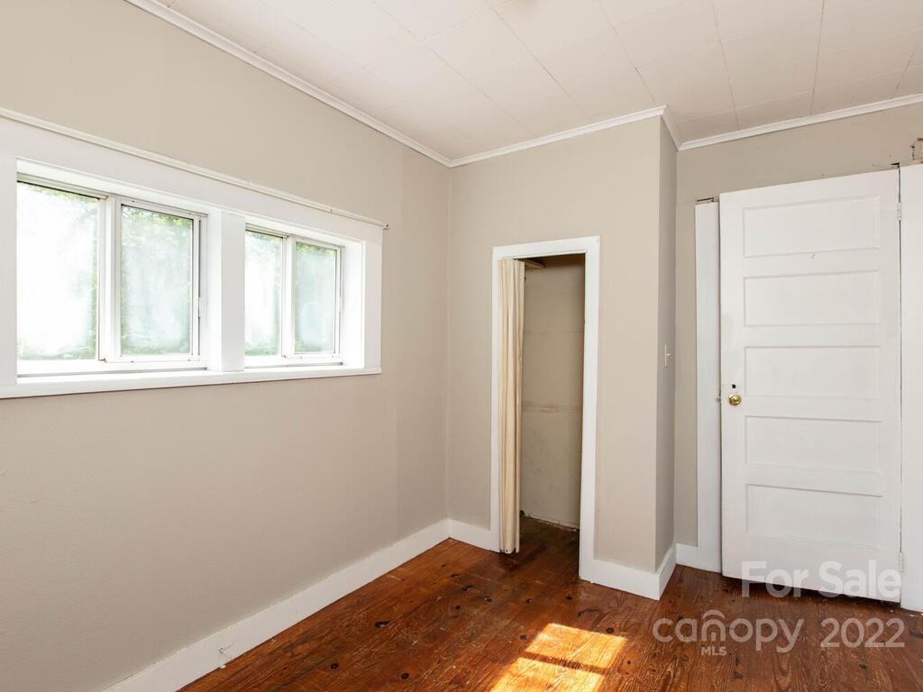 381 Reeves Cove Road Candler, NC 28715 - Photo 21 of 33 Gallery Image 21