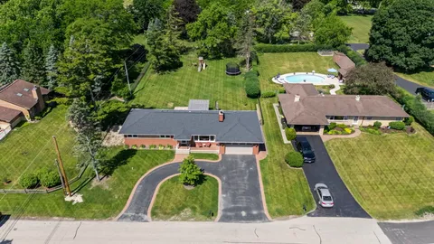 $589,000 | 4 Garden Court, Prospect Heights, IL 60070