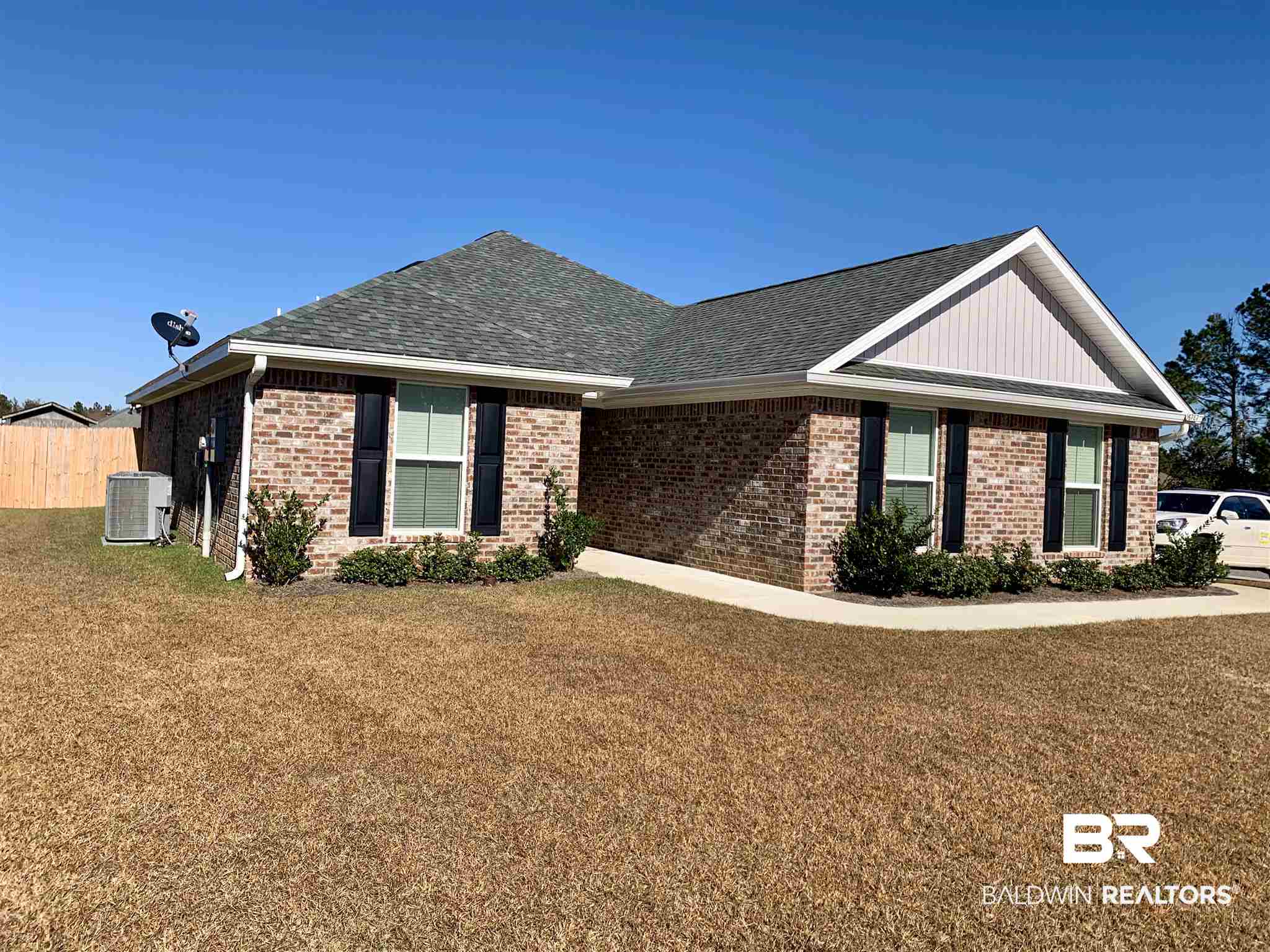 16787 Sugar Loop Foley, AL 36535 - Photo 2 of 24