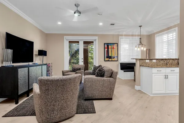 $899,000 | 2857 Kinsington Circle, Unit 174, Weston, FL 33332