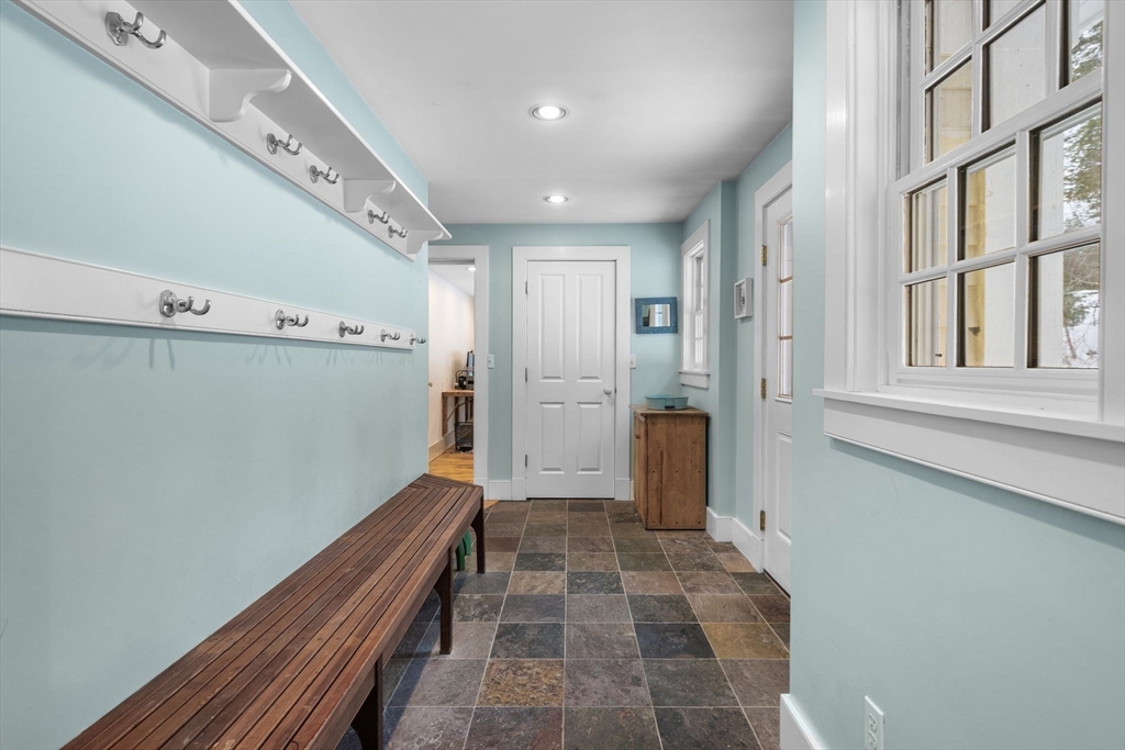 499 Main Street Boxford, MA 01921 - Photo 9 of 41 Gallery Image 9