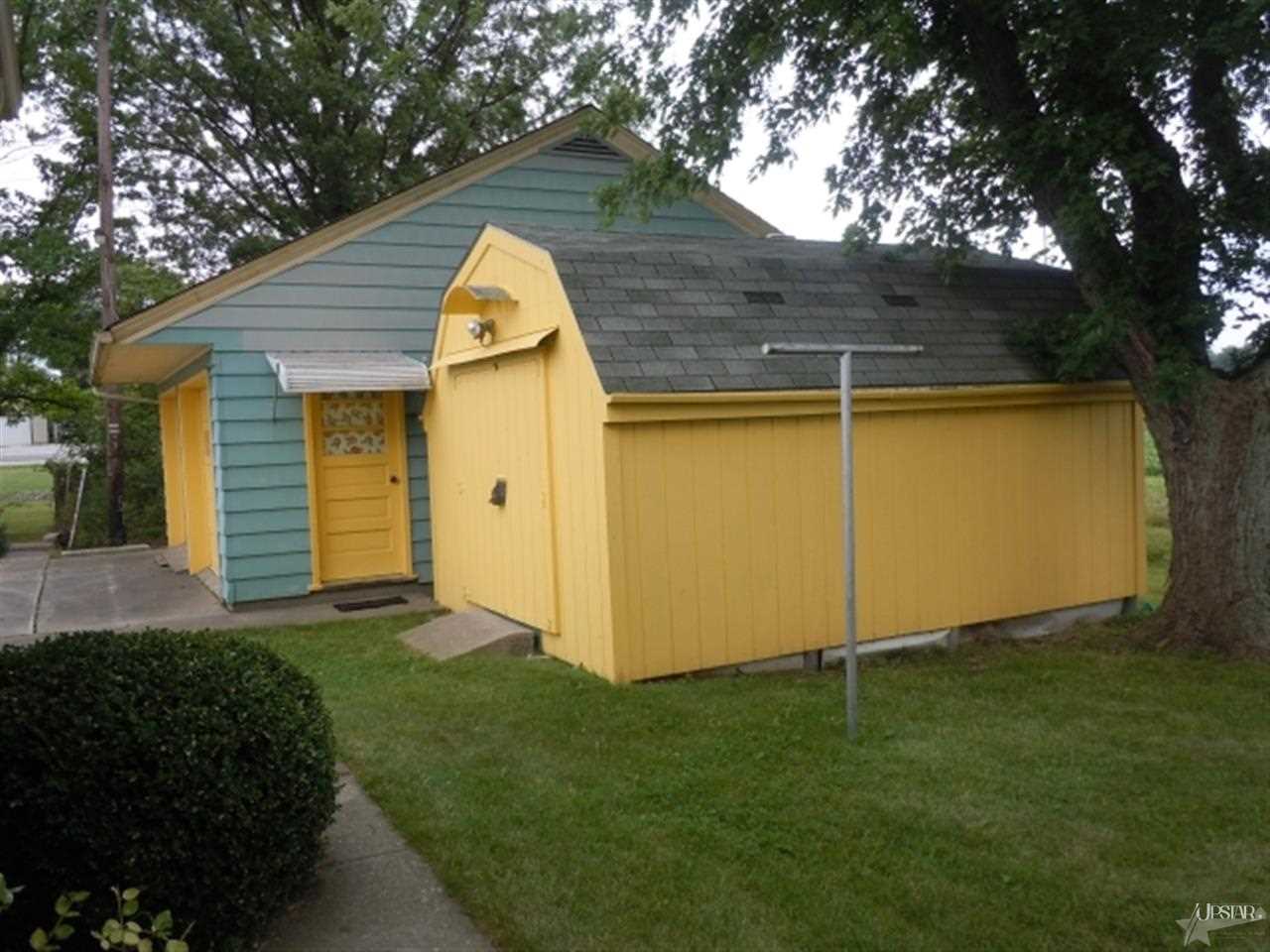 6214 East Tillman Road Fort Wayne, IN 46816 - Photo 2 of 5 Gallery Image 2