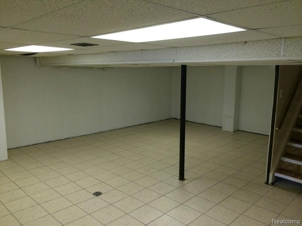 11248 Martin Road Warren, MI 48093 - Photo 17 of 20 I-Phone Pictures 1 719.jpg