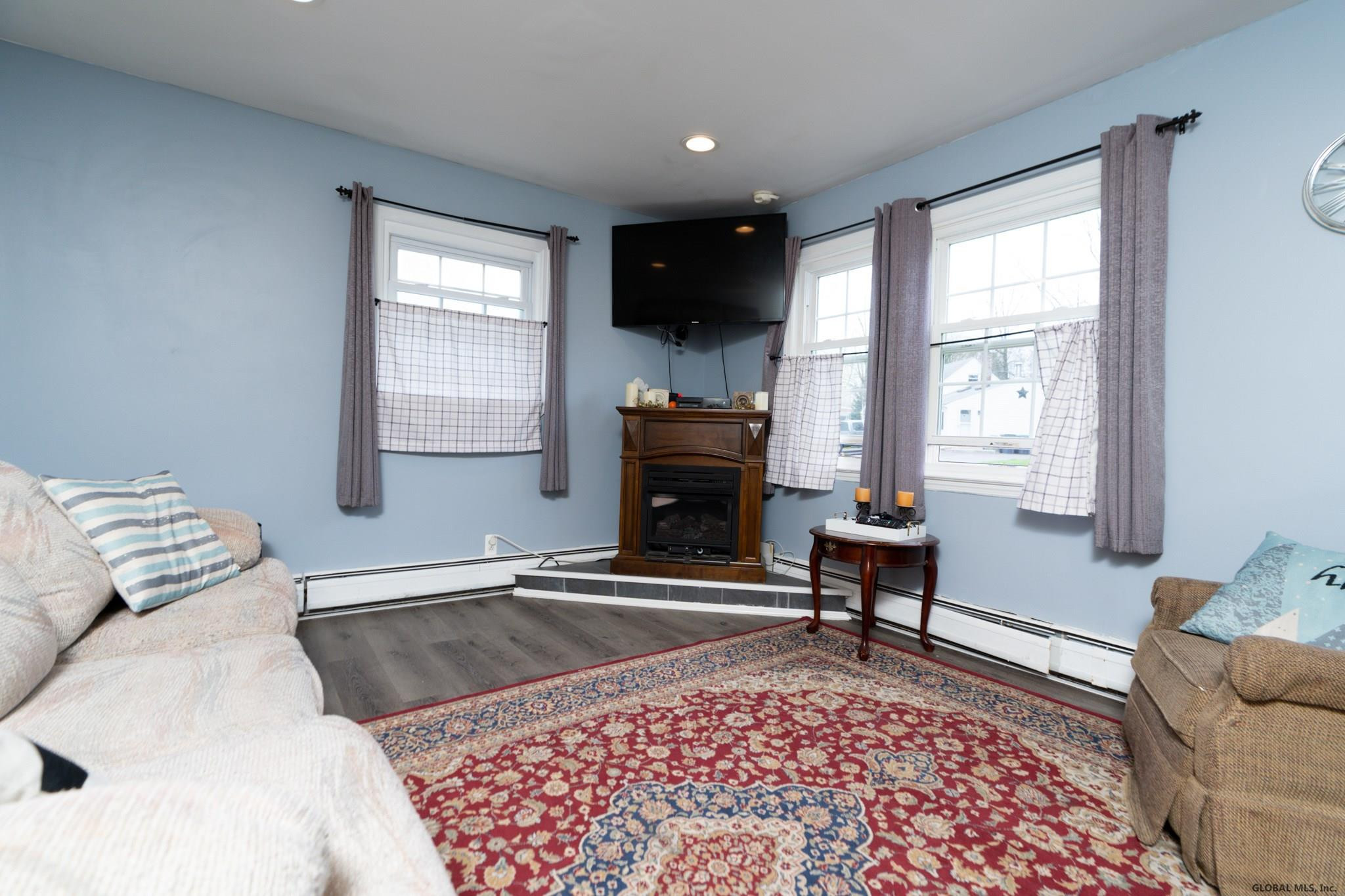 3 Charles Road Colonie, NY 12110 - Photo 5 of 24 Photo 5
