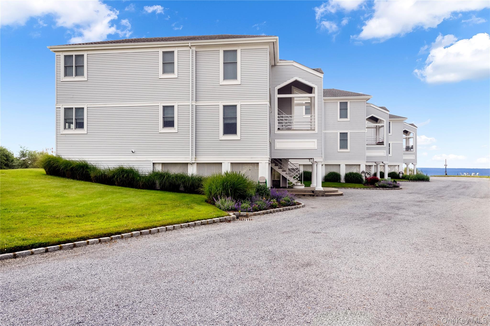 580 Dune Road, Unit 5 Westhampton, NY 11978 - Photo 2 of 22