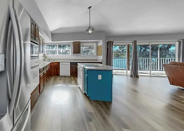 $779,000 | 9211 River Cove Drive, Riverview, FL 33578