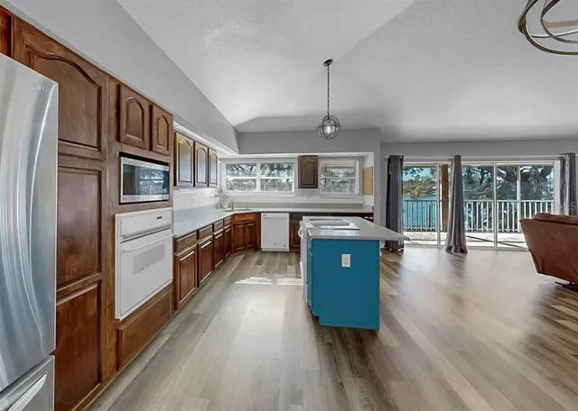 $779,000 | 9211 River Cove Drive, Riverview, FL 33578