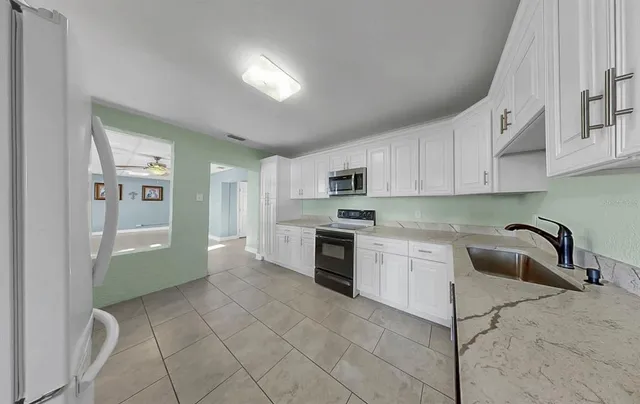 $779,000 | 9211 River Cove Drive, Riverview, FL 33578