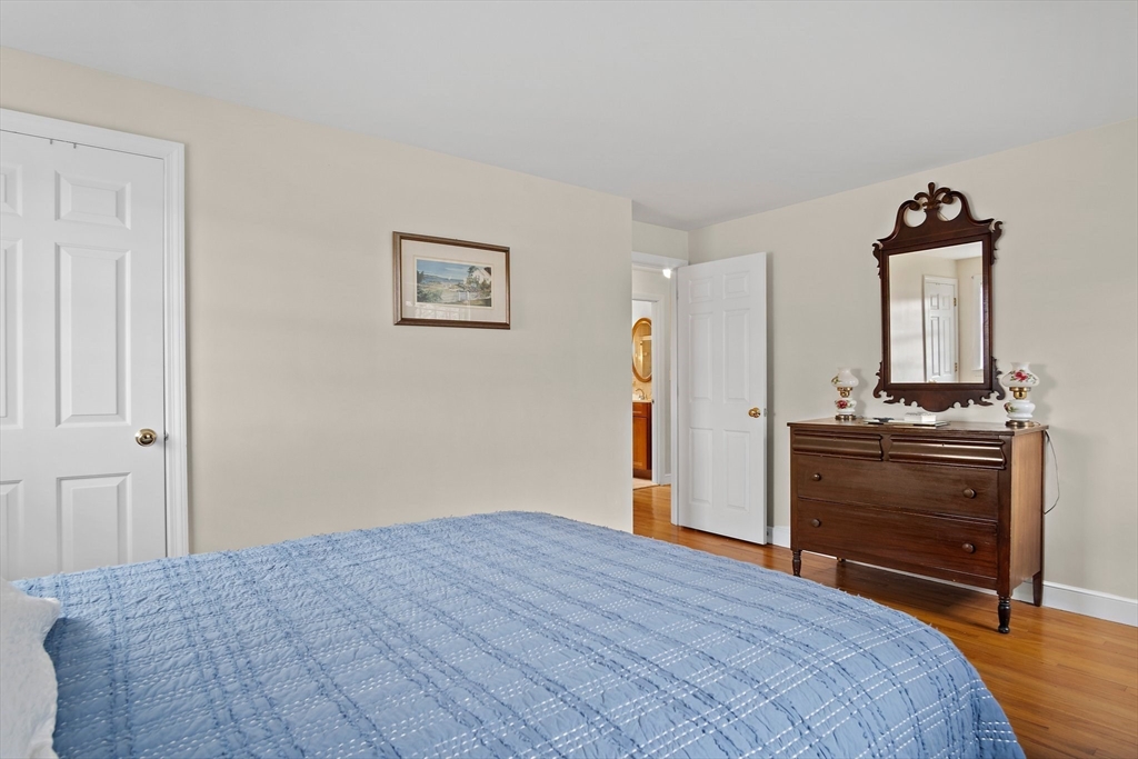 4 Canterbury Road Woburn, MA 01801 - Photo 19 of 38 Gallery Image 19