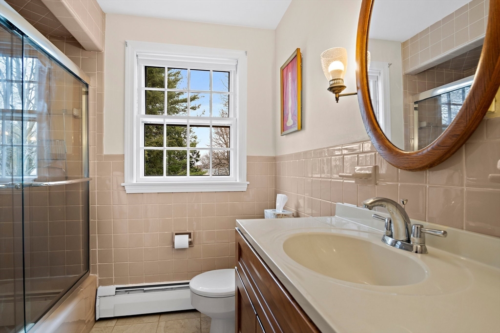 4 Canterbury Road Woburn, MA 01801 - Photo 20 of 38 Gallery Image 20