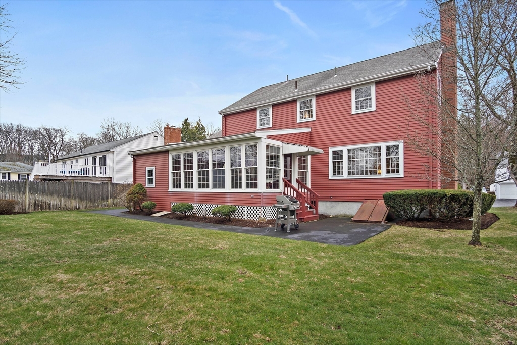 4 Canterbury Road Woburn, MA 01801 - Photo 32 of 38 Gallery Image 32