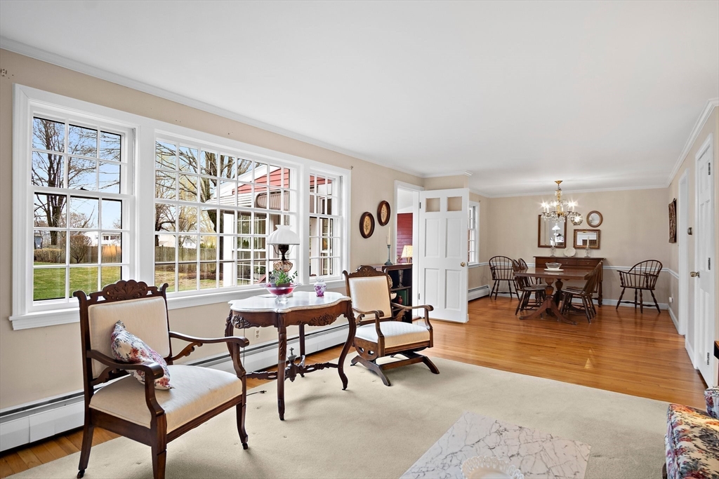 4 Canterbury Road Woburn, MA 01801 - Photo 5 of 38 Gallery Image 5