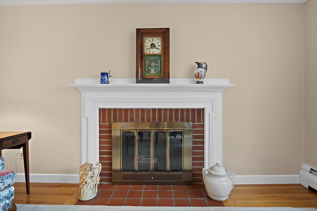 4 Canterbury Road Woburn, MA 01801 - Photo 7 of 38 Gallery Image 7