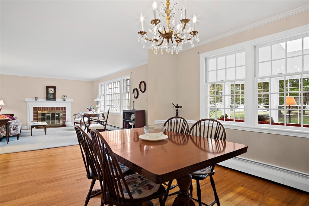 4 Canterbury Road Woburn, MA 01801 - Photo 8 of 38 Gallery Image 8